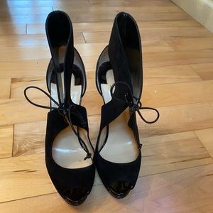 Like New Louboutin Heels